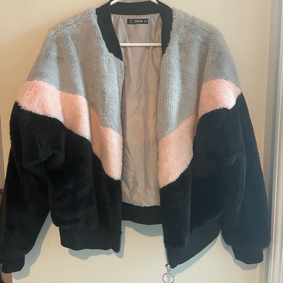 Puffy Jacket - Picture 1 of 4